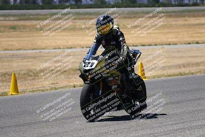 media/Aug-13-2023-CRA (Sun) [[1cfc37a6fb]]/Race 11 600 Superbike/Grid Shots/